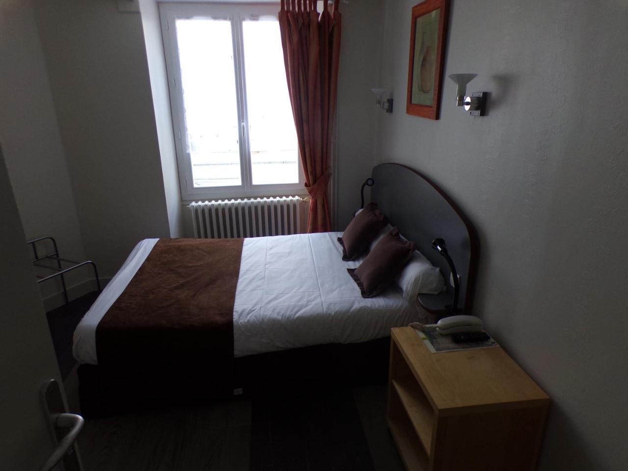 Logis Hotel De France Rochechouart Eksteriør bilde