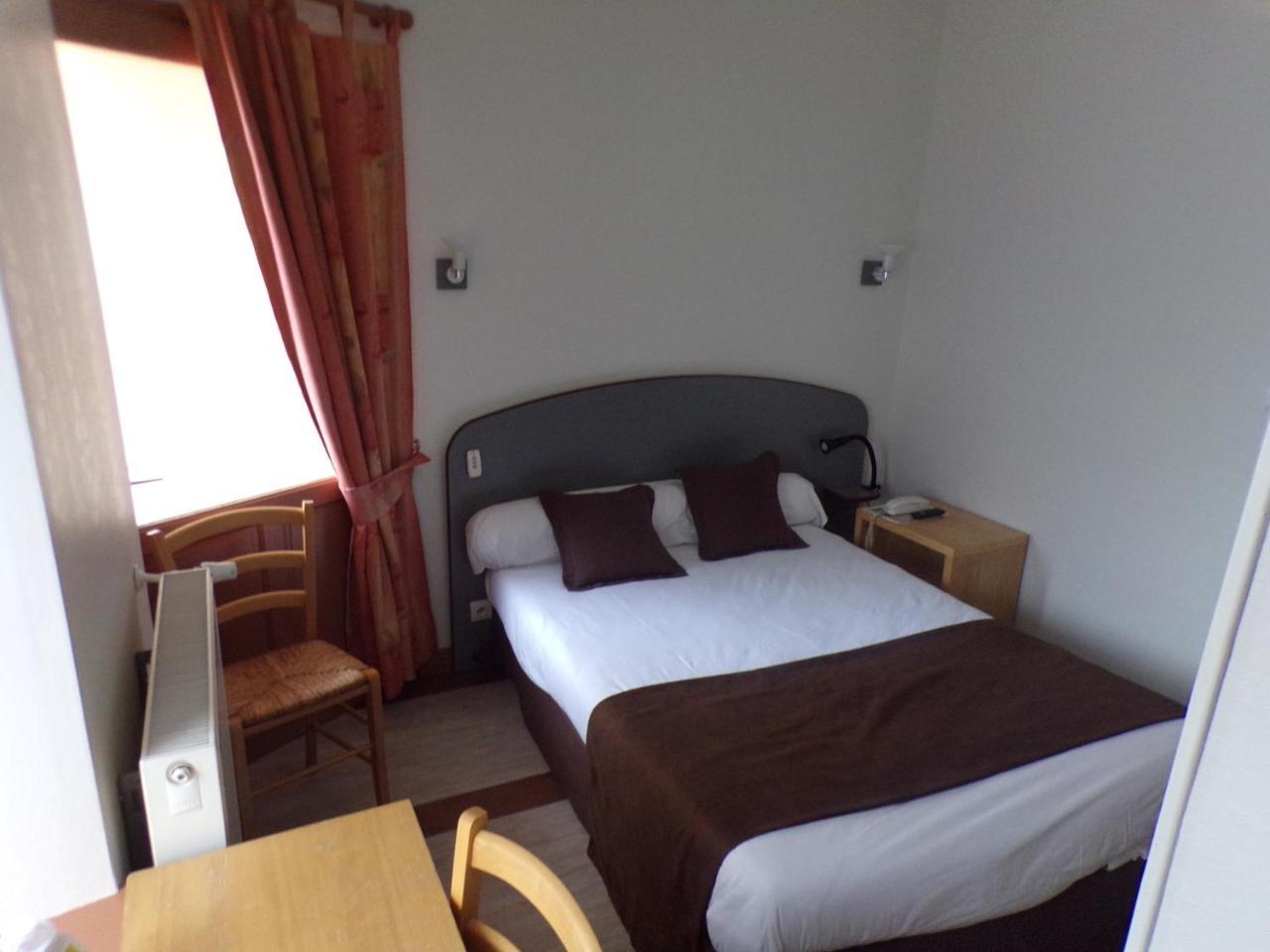 Logis Hotel De France Rochechouart Eksteriør bilde